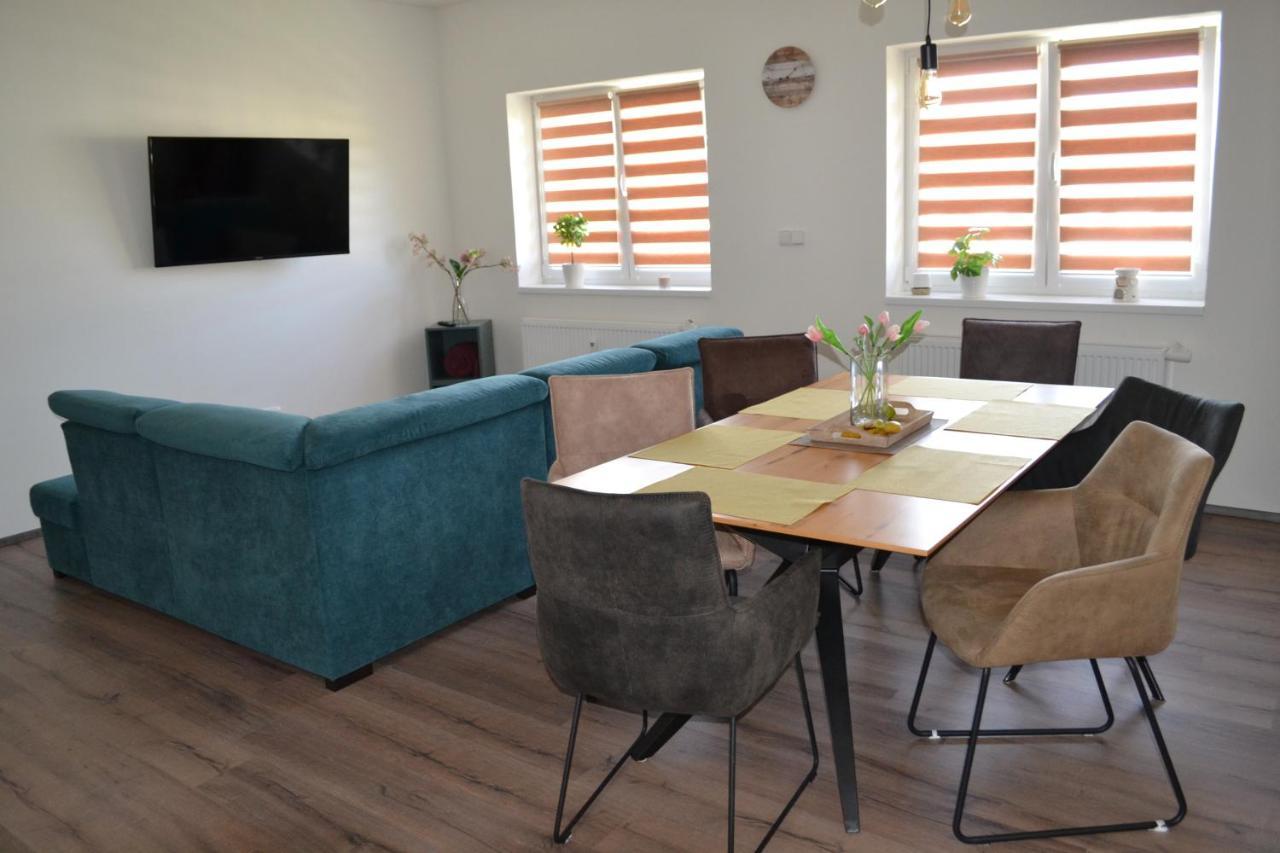 Ferienwohnung Kvitko Frymburk nad Vltavou Exterior foto